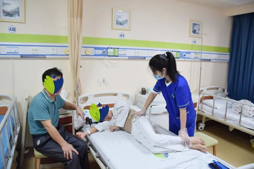 暨南大學(xué)崇愛醫(yī)院舉辦“認識物理治療，專注精準(zhǔn)康復(fù)”慶祝活動暨先進康復(fù)設(shè)備展示